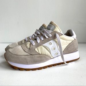 Saucony Jazz cream running shoes size 8 EUC